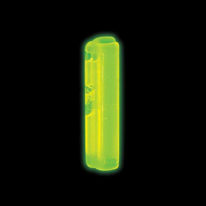 Cliplight Starlite acoplado a la puntera de la caña para pesca nocturna