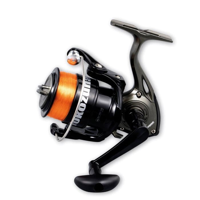 Carrete Yokozuna Stylus 30 de spinning visto de frente