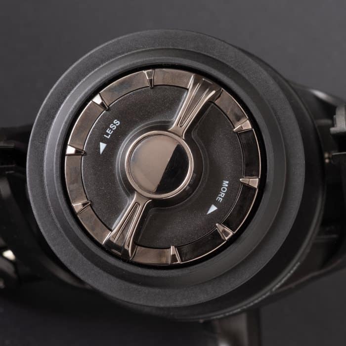 Detalle del carrete Cinnetic Sky Line One DS 7000 CRBK