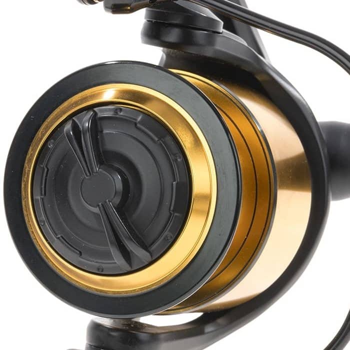 Carrete Miura XT 5500 de Hart para jigging